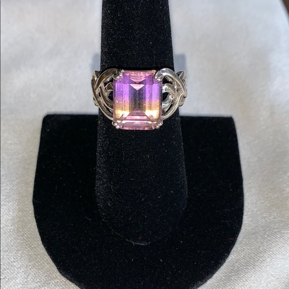 Gorgeous Ring!